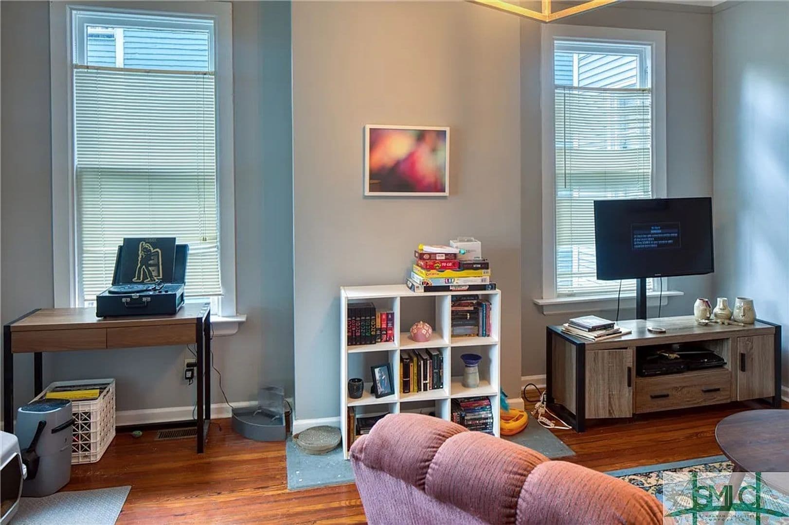 Savannah House: 109 W 37th St