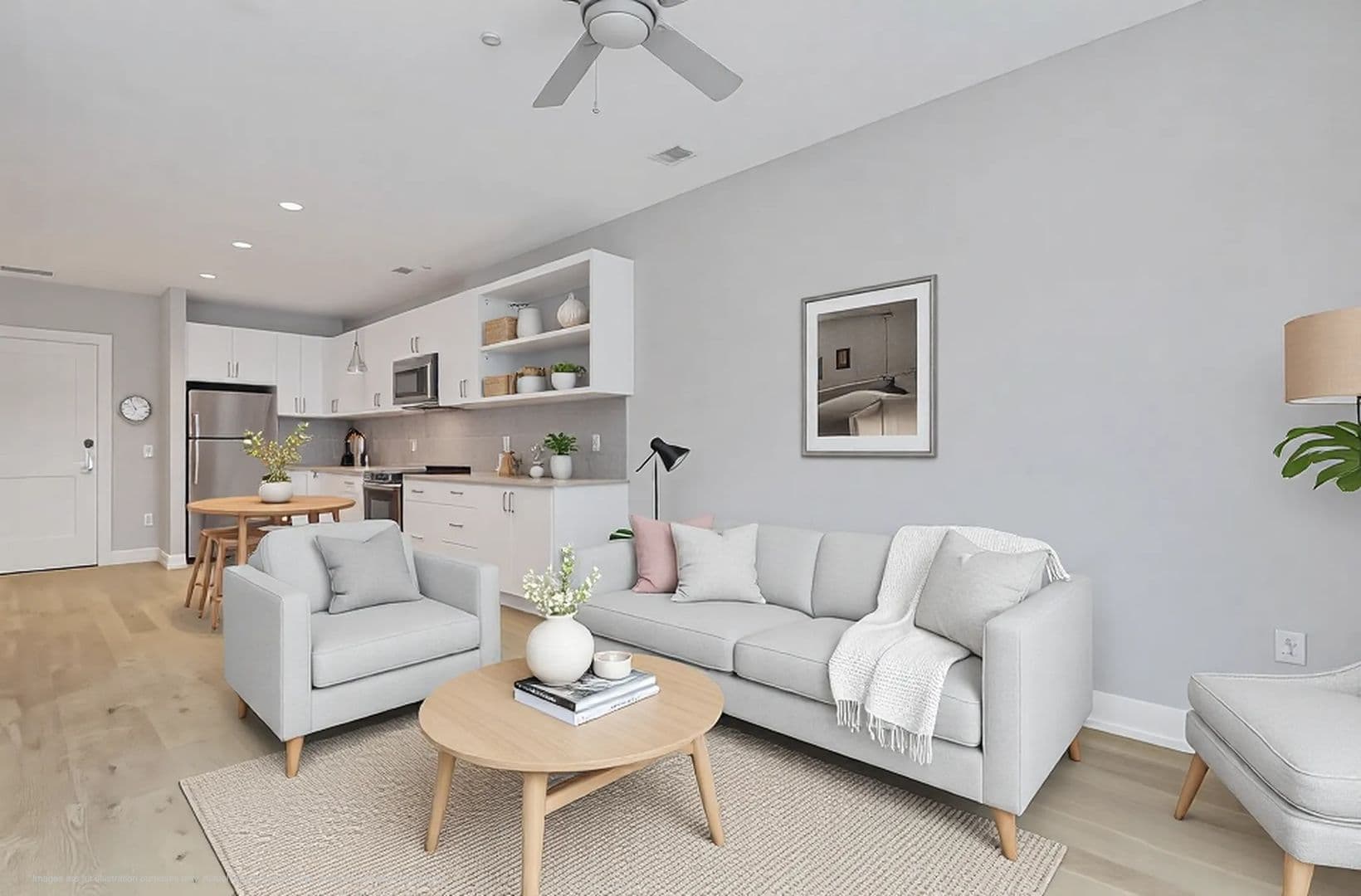 Savannah Apartment: 601 East 39th St