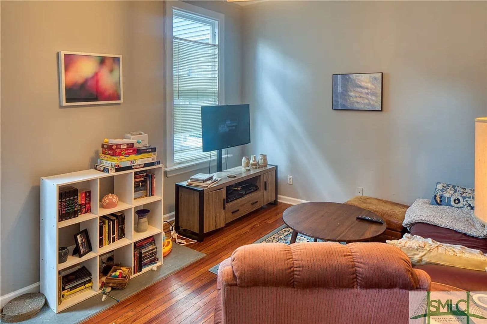 Savannah House: 109 W 37th St