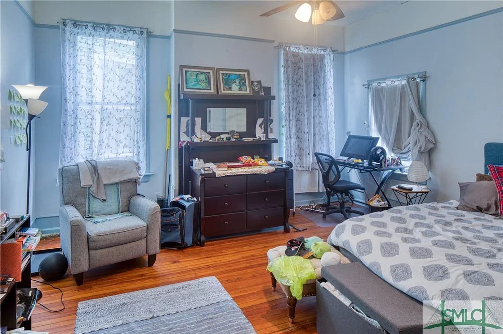Savannah House: 109 1/2 W 37th St