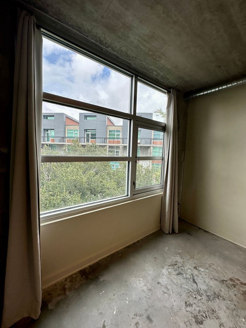 Savannah Condo: 536 Selma St