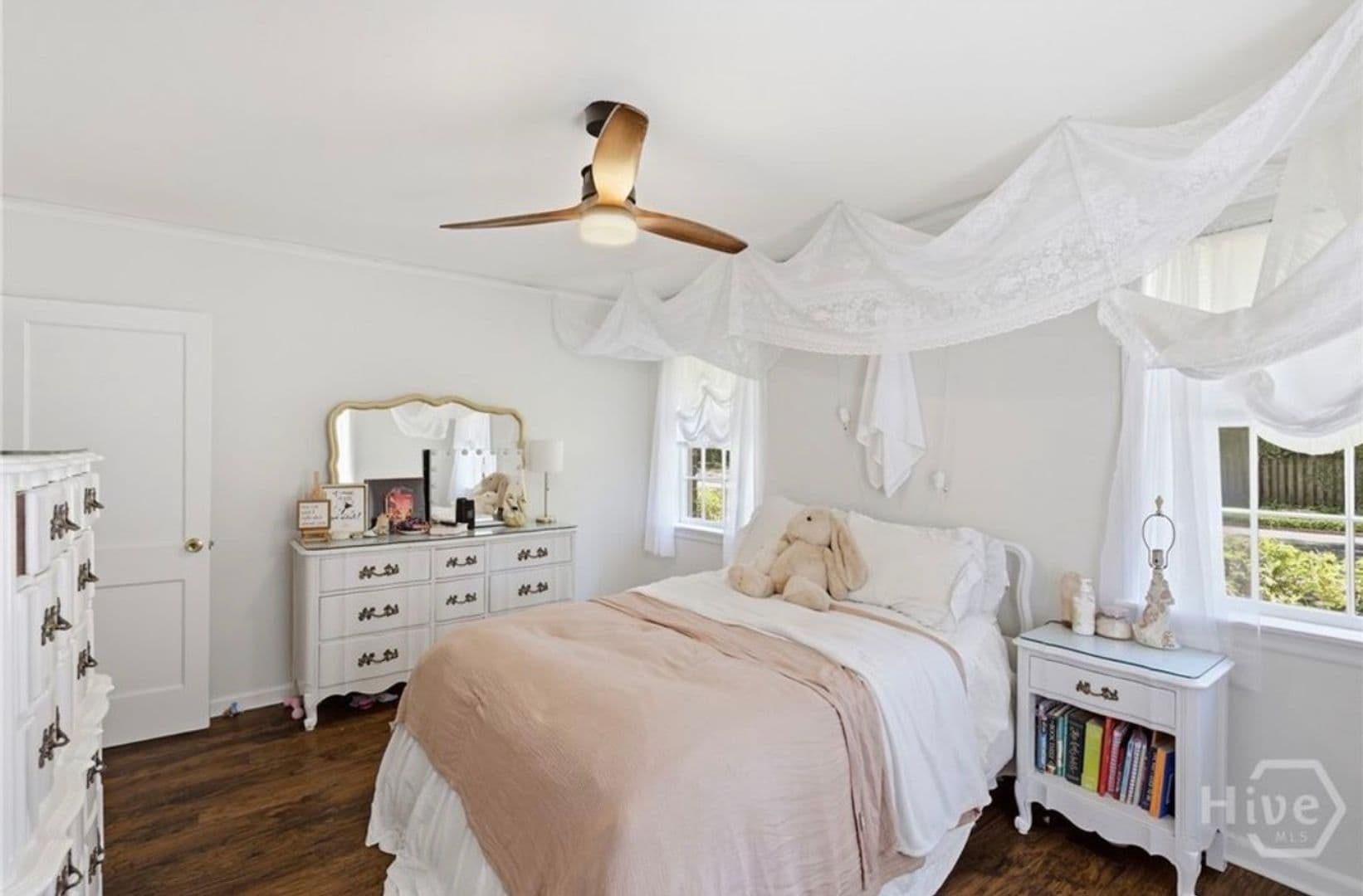 Savannah Apartment: 3411 Bull St