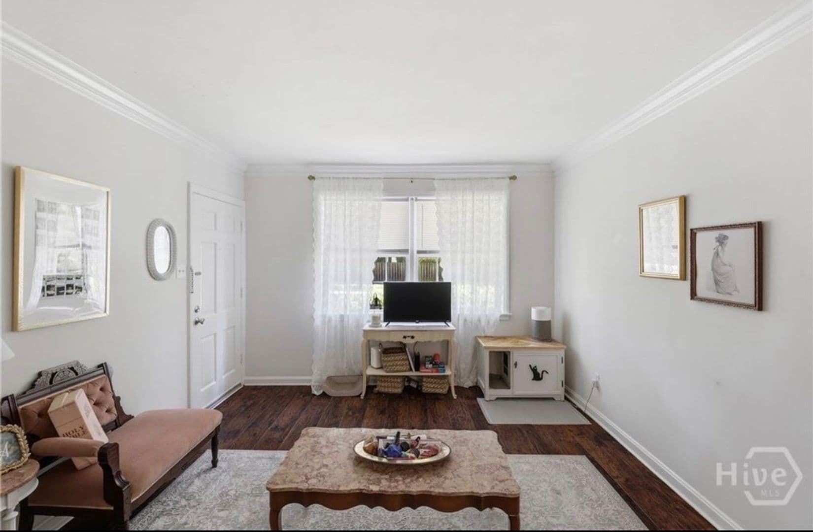Savannah Apartment: 3411 Bull St