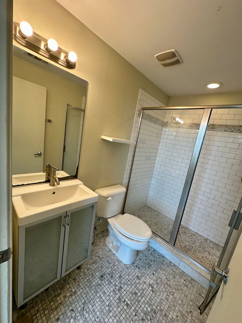 Savannah Condo: 536 Selma St