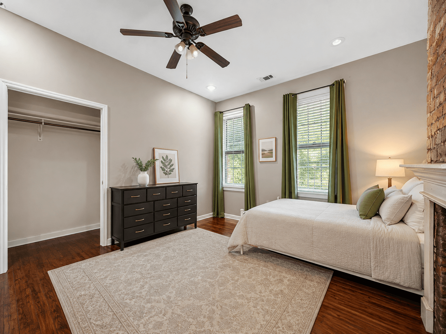 Savannah House: 1502 Price St Unit B