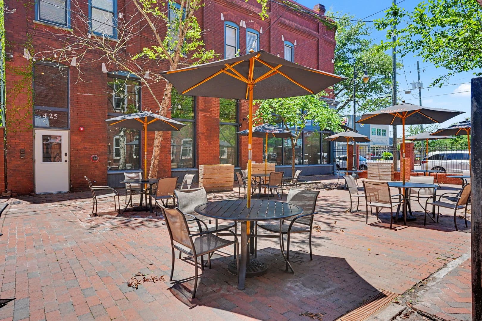 Savannah Condo: 420 Minis St