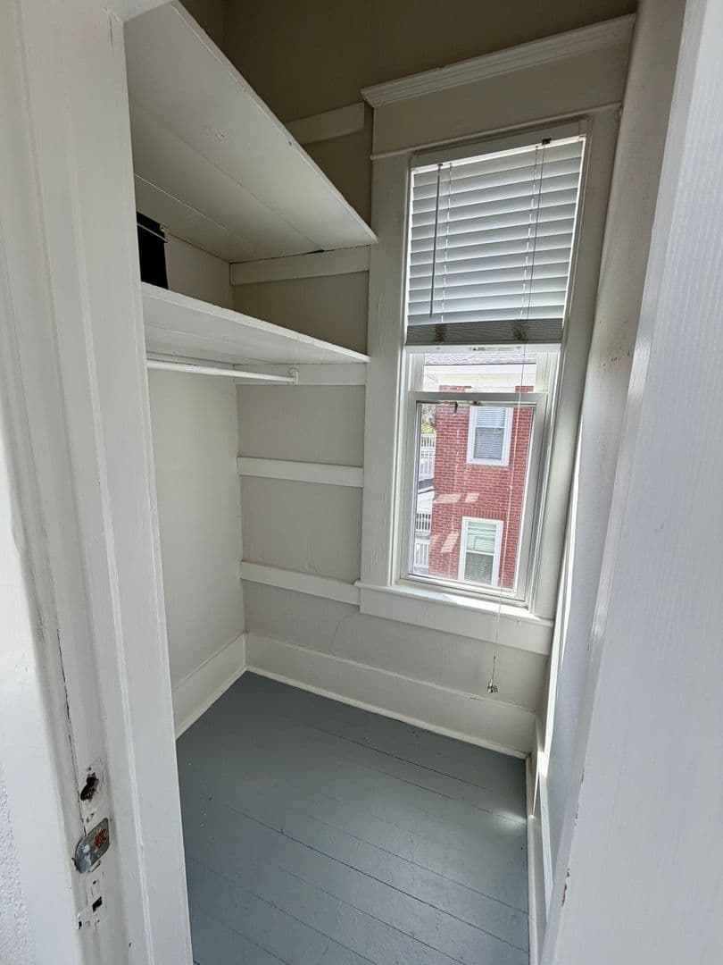 Savannah Apartment: 1016 E Anderson St