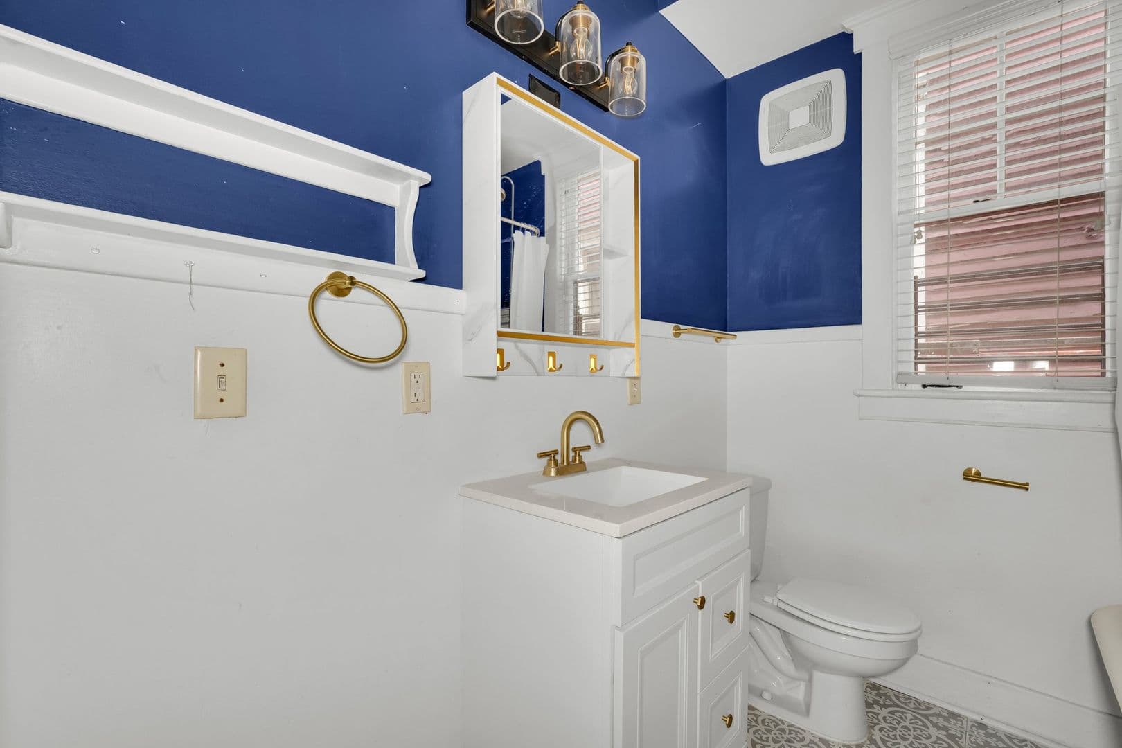 Savannah House: 2234 Whitaker Street