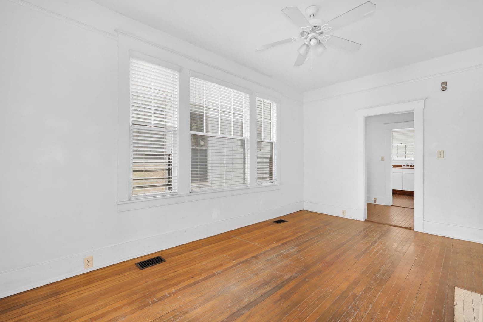 Savannah House: 2234 Whitaker Street