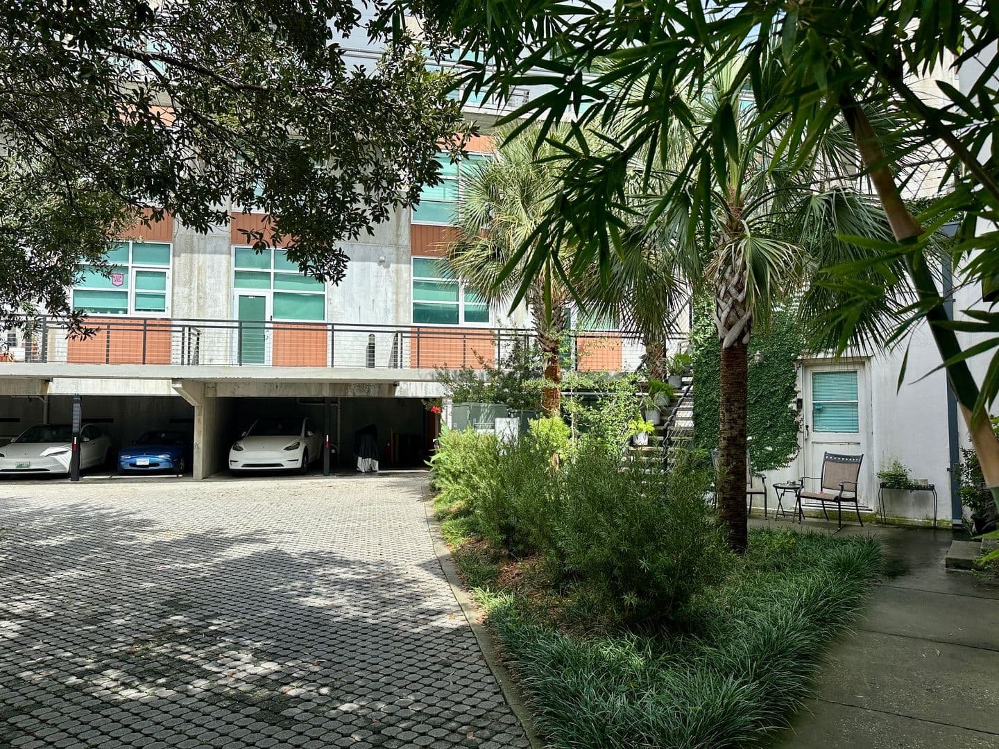 Savannah Condo: 536 Selma St