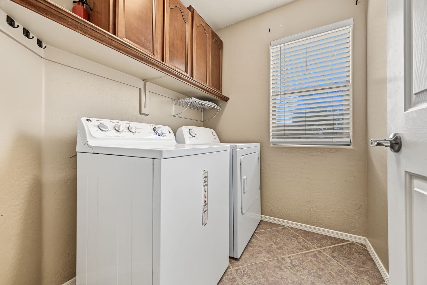 Maricopa House: 43540 W Bedford Dr