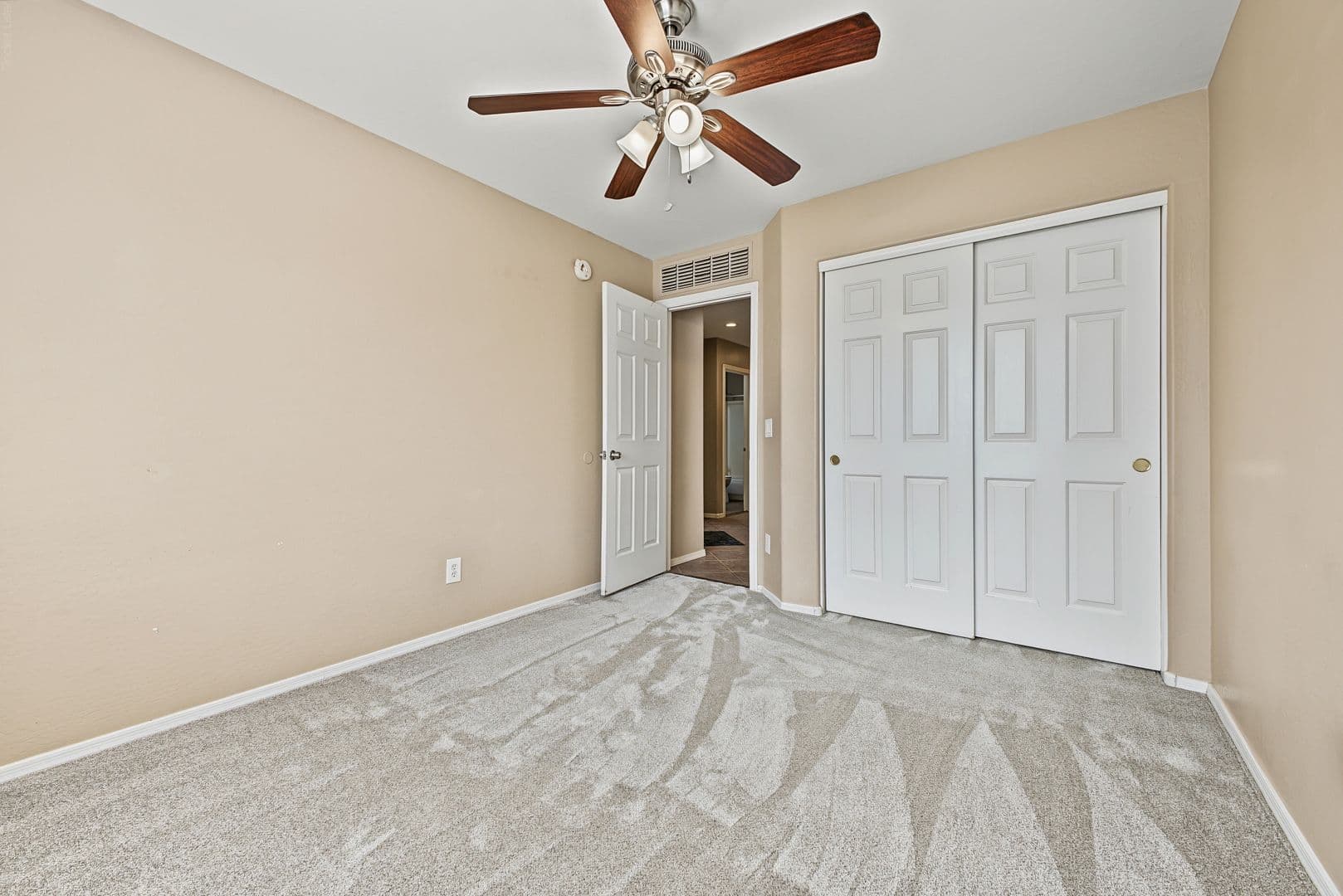 Maricopa House: 43540 W Bedford Dr