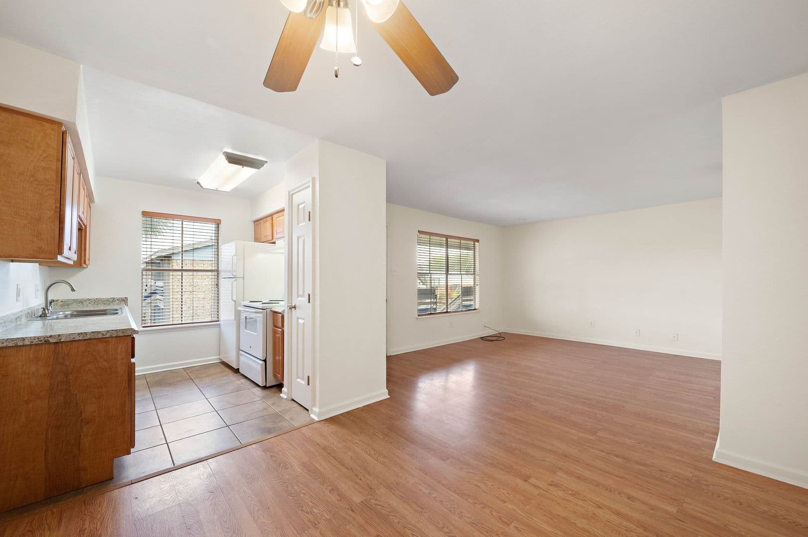 Galveston Apartment: 2828 61st Street