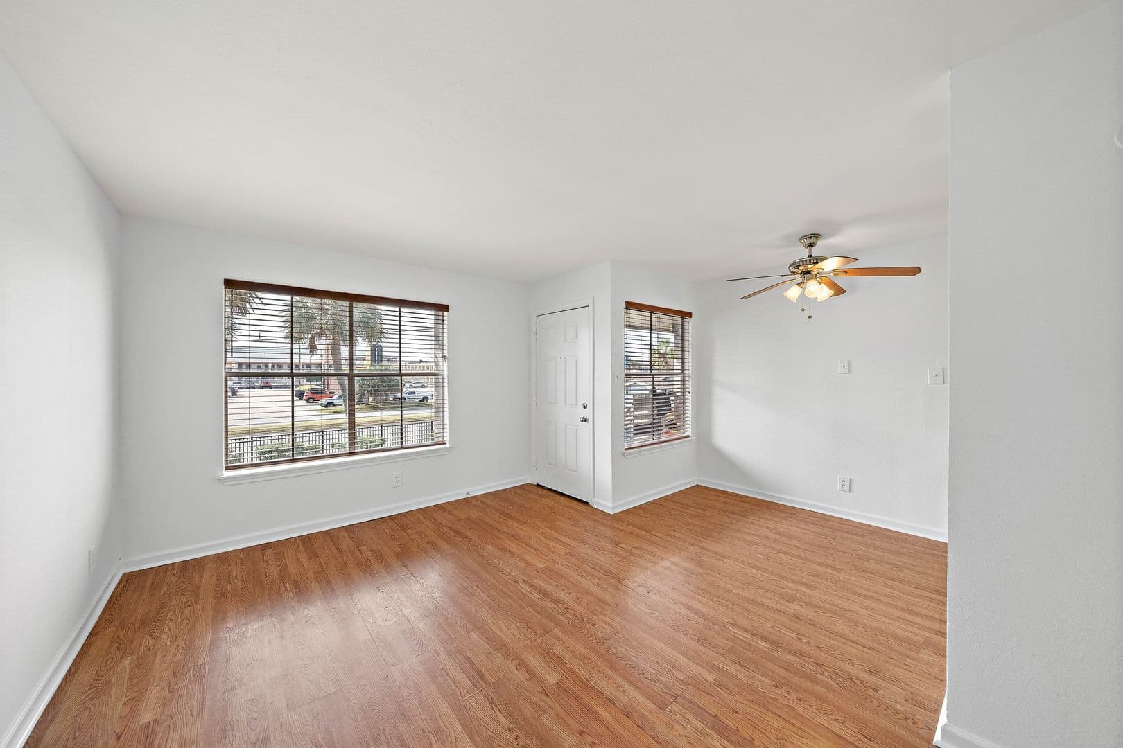 Galveston Apartment: 2828 61st Street