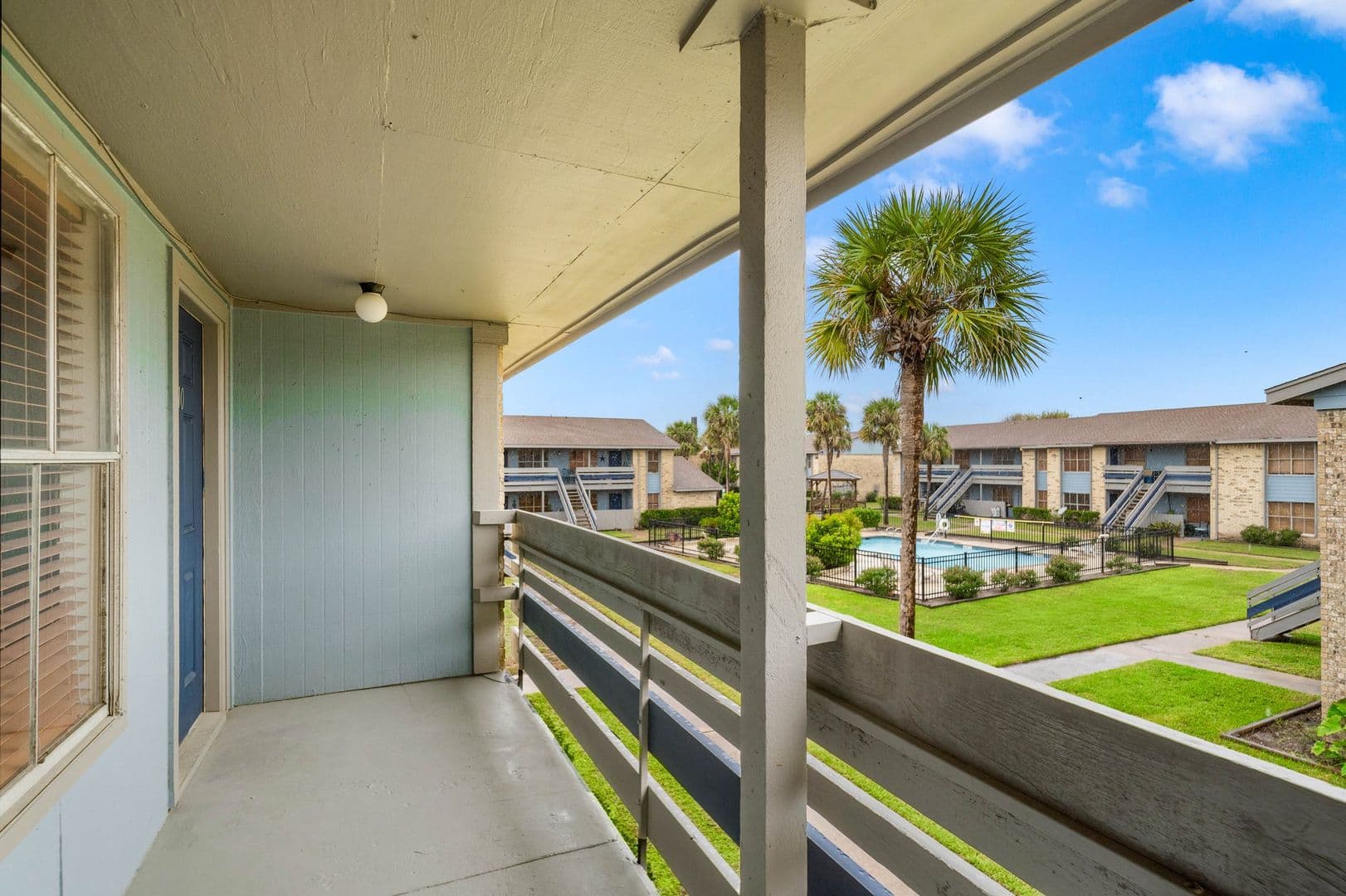 Galveston Apartment: 2828 61st Street