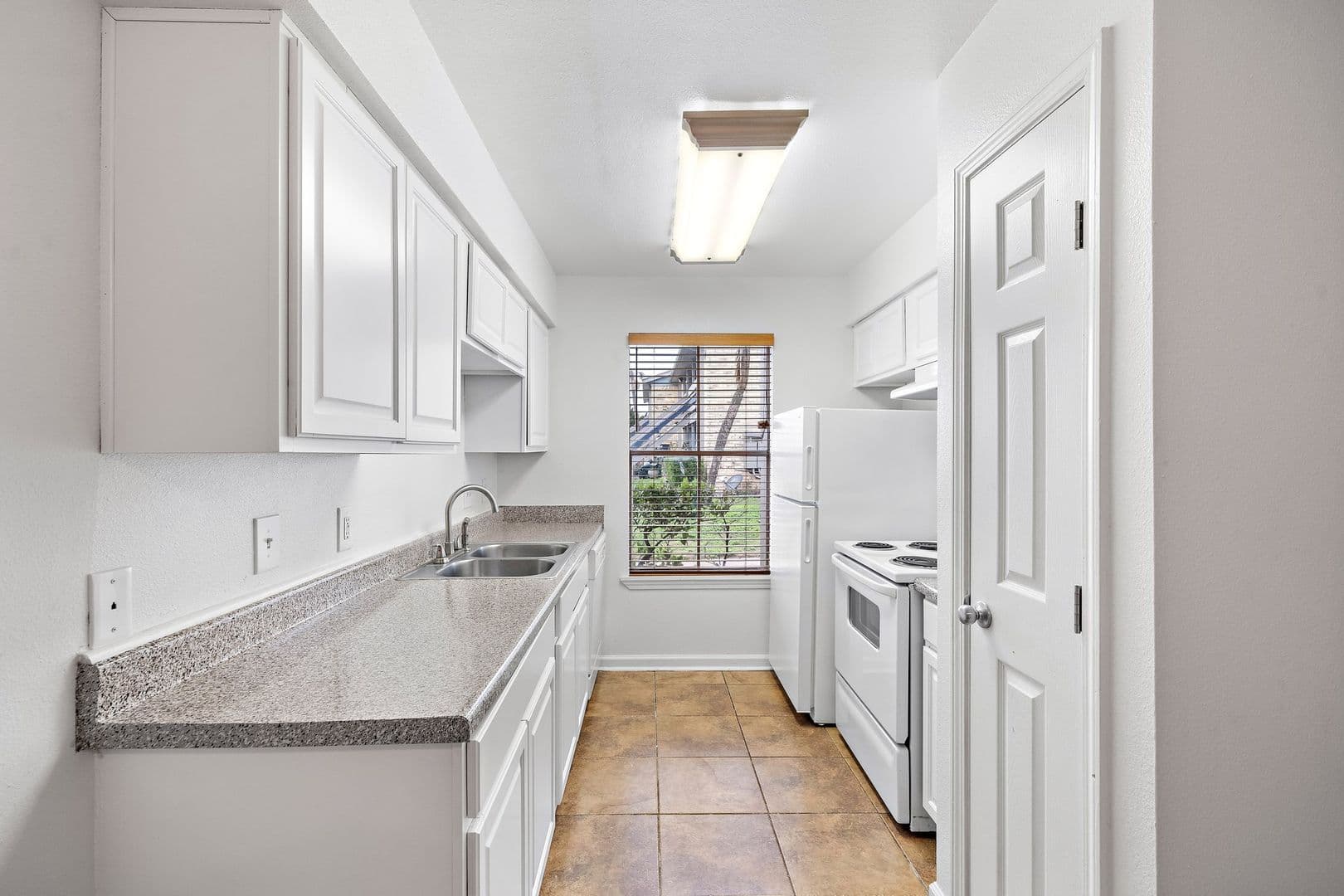 Galveston Apartment: 2828 61st Street