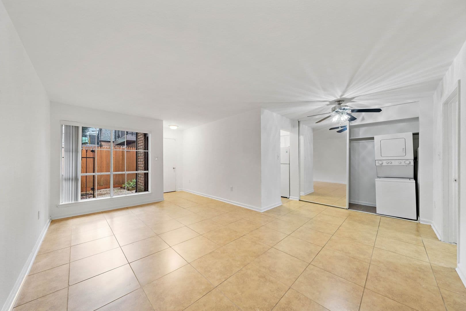 Galveston Apartment: 711 Holiday Drive
