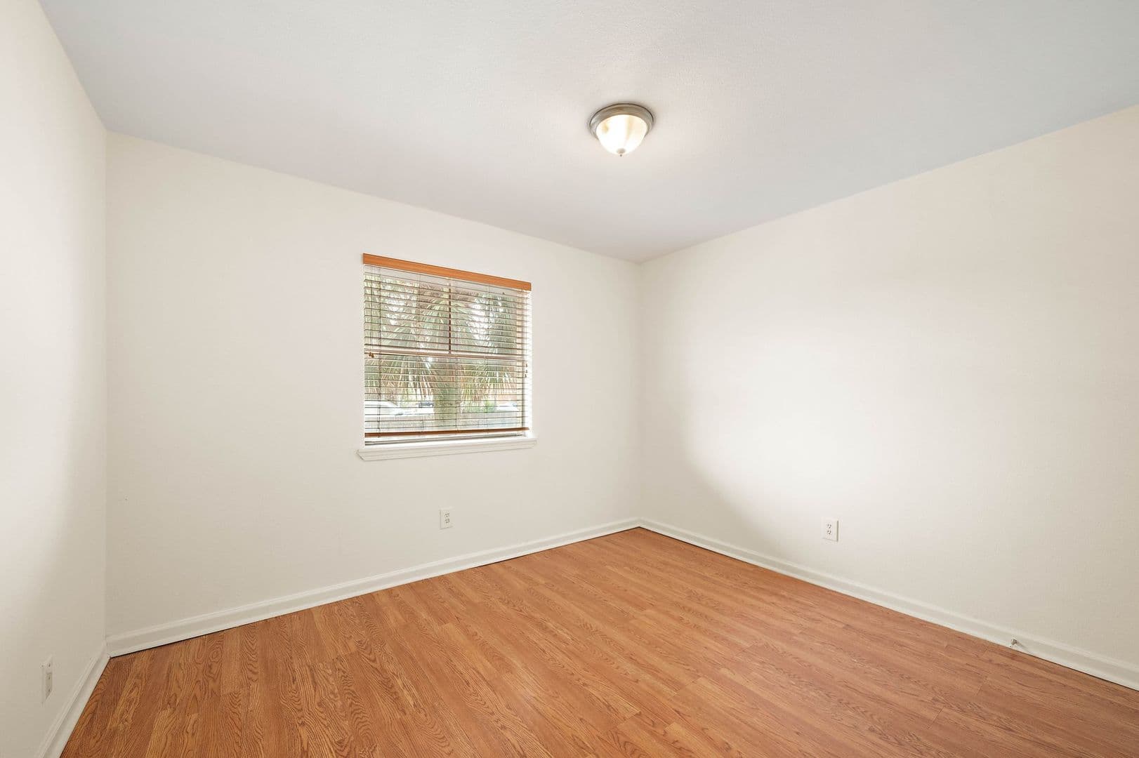 Galveston Apartment: 2828 61st Street