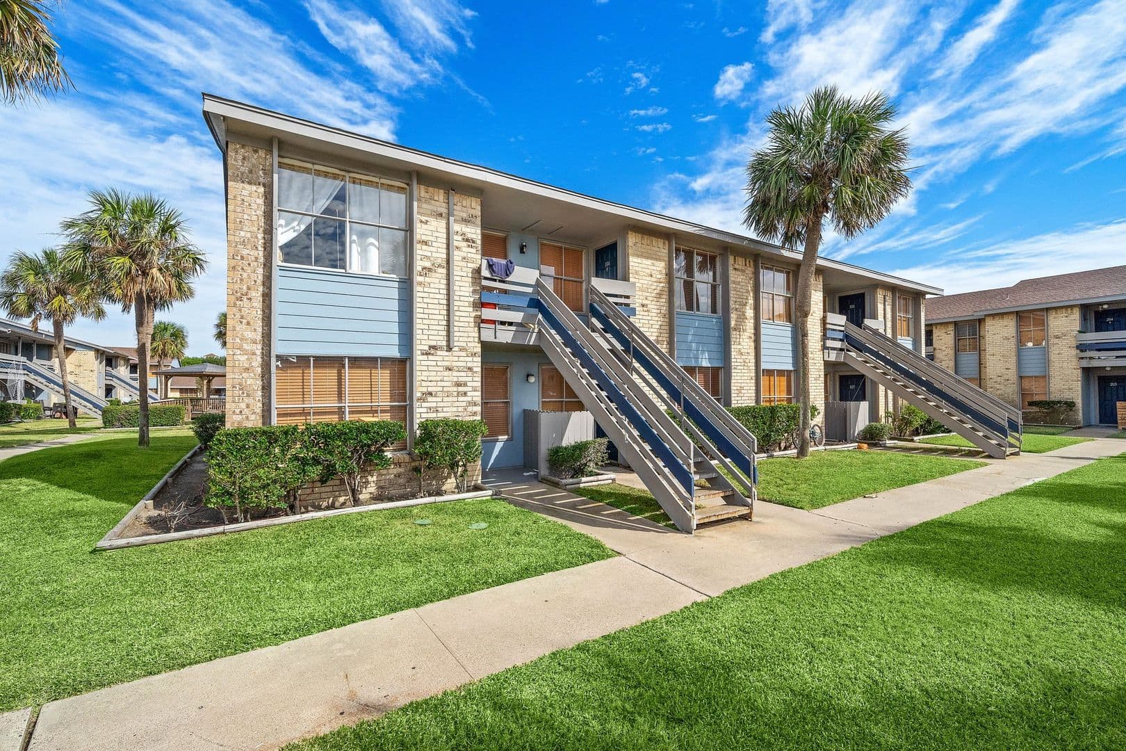 Galveston Apartment: 2828 61st Street