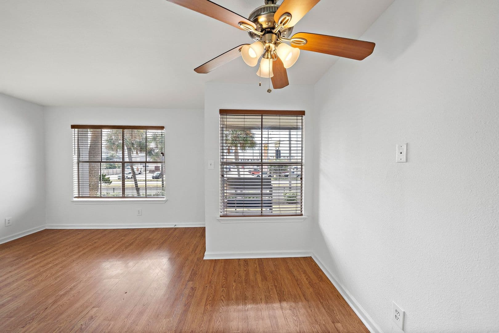 Galveston Apartment: 2828 61st Street
