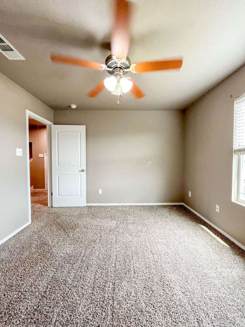 Killeen House: 2200 Bald Eagle Ct
