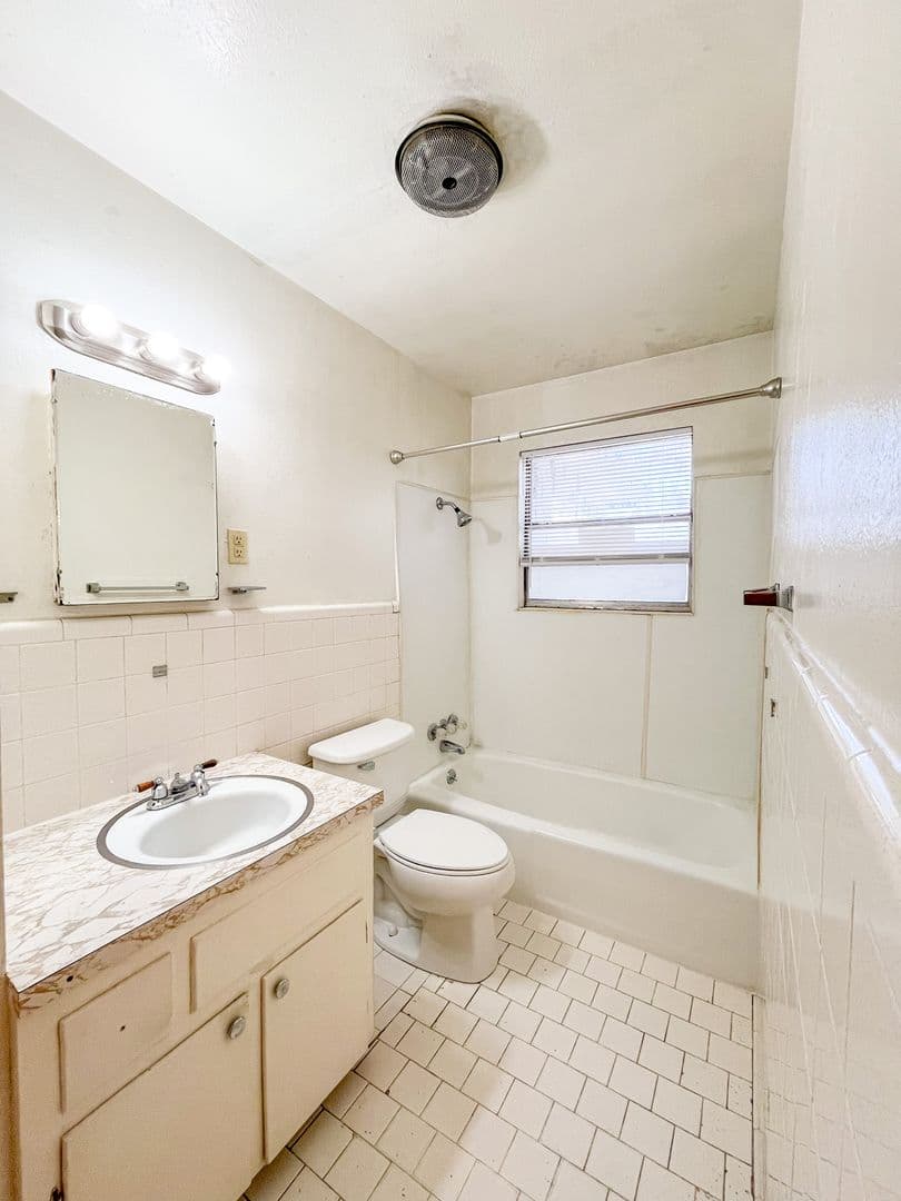 Killeen House: 1311 Gardenia Ave