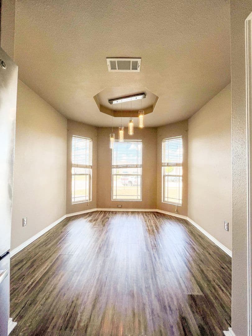 Killeen House: 2200 Bald Eagle Ct