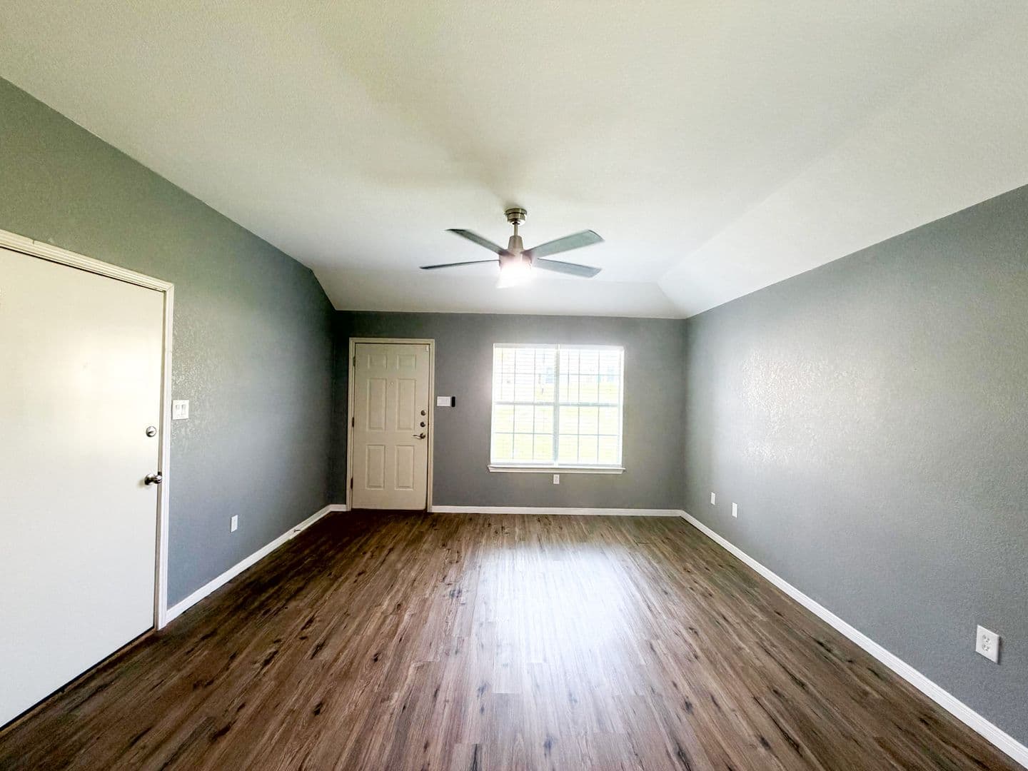 Harker Heights Apartment: 2203 Indian Trail