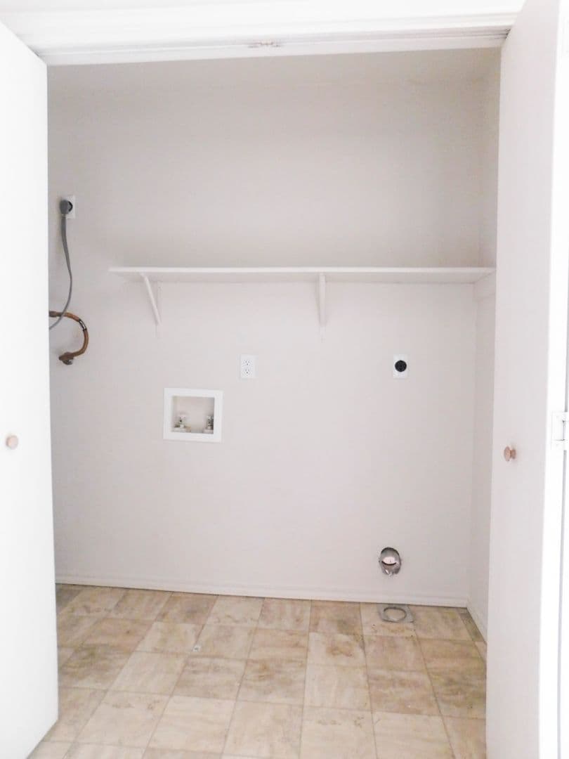 Copperas Cove Apartment: 308 Creek St.