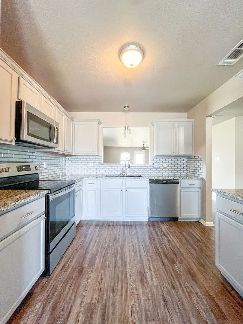 Killeen House: 2200 Bald Eagle Ct