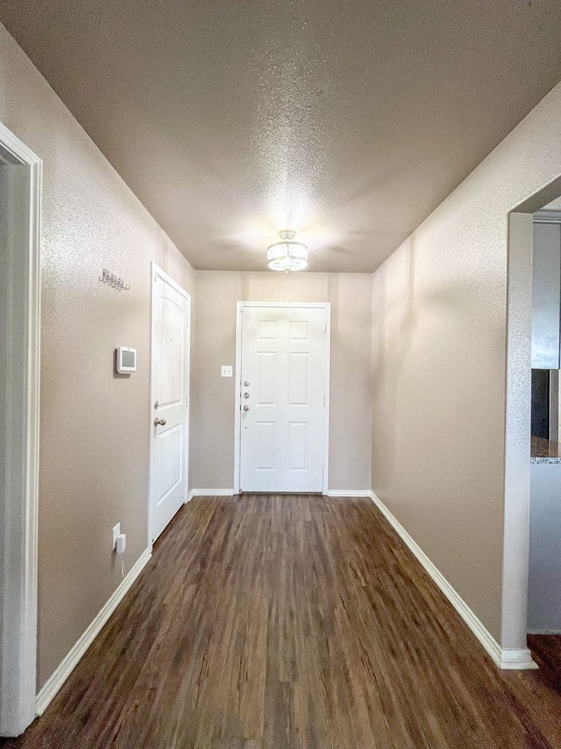 Killeen House: 2200 Bald Eagle Ct