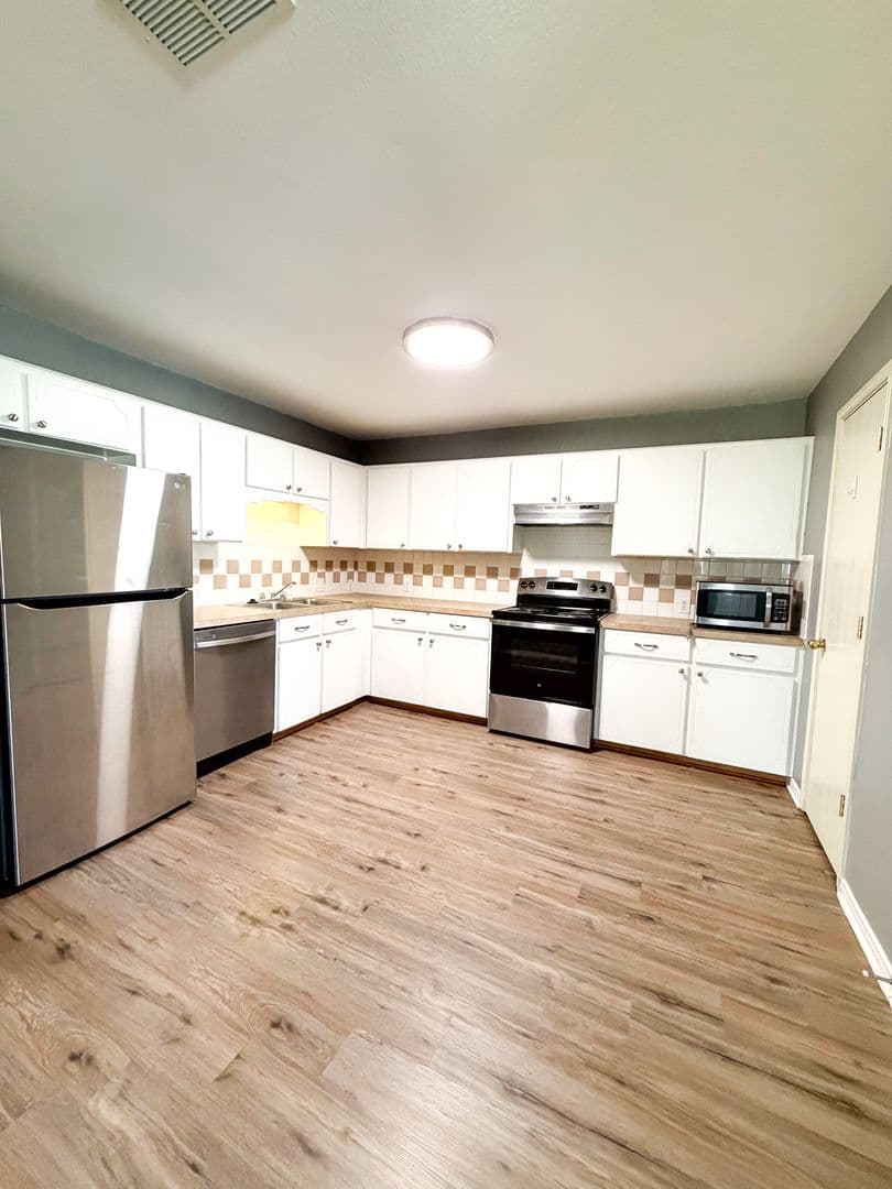 Harker Heights Apartment: 2203 Indian Trail