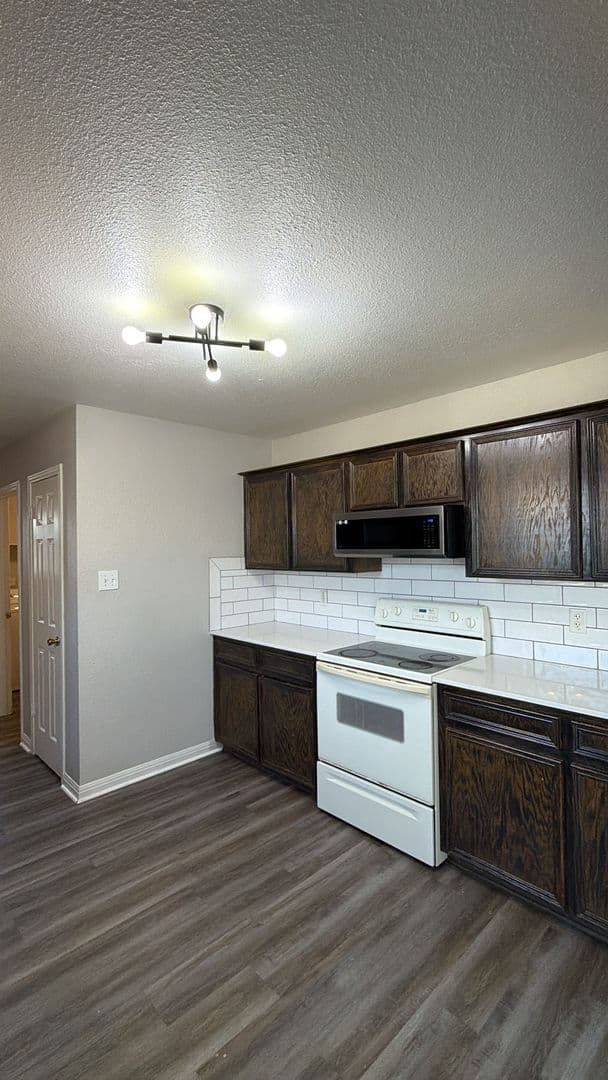 Killeen House: 2605 Echo Dr.