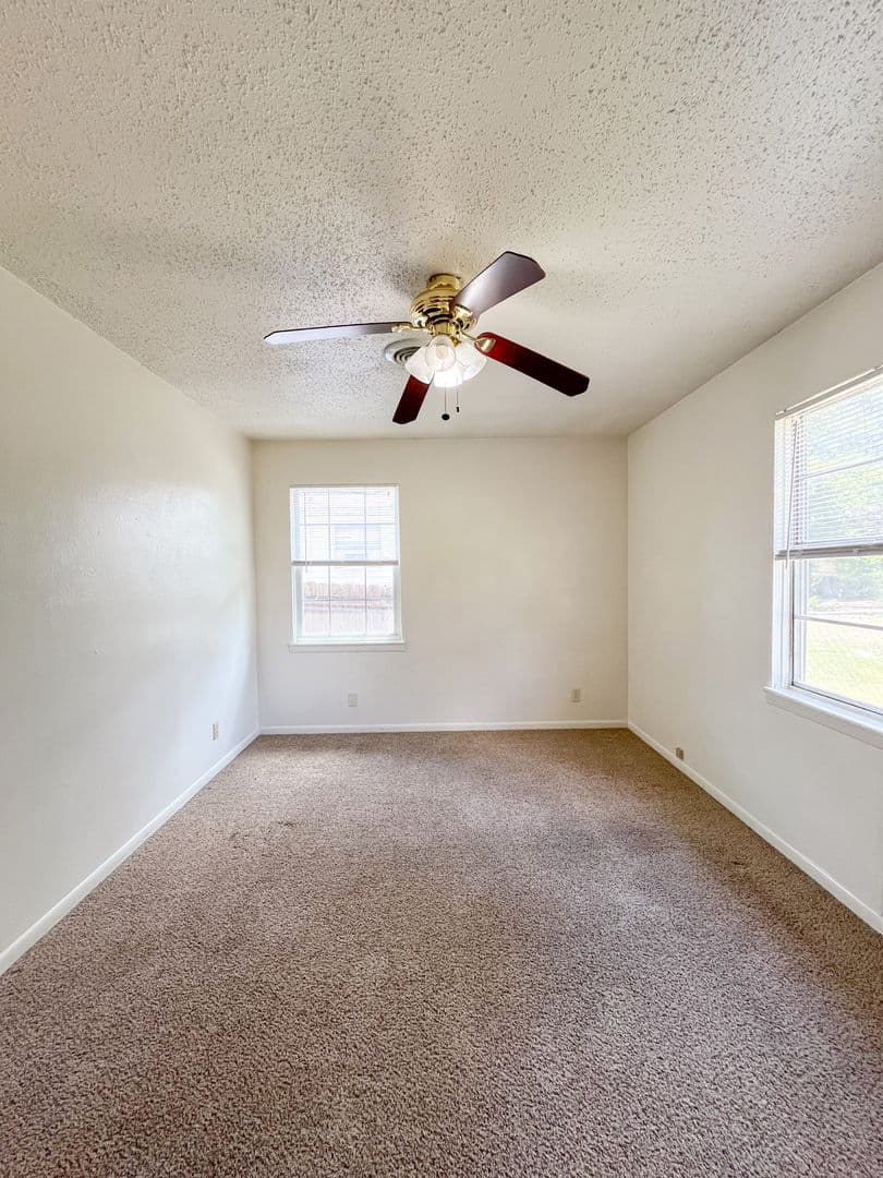 Killeen House: 1311 Gardenia Ave