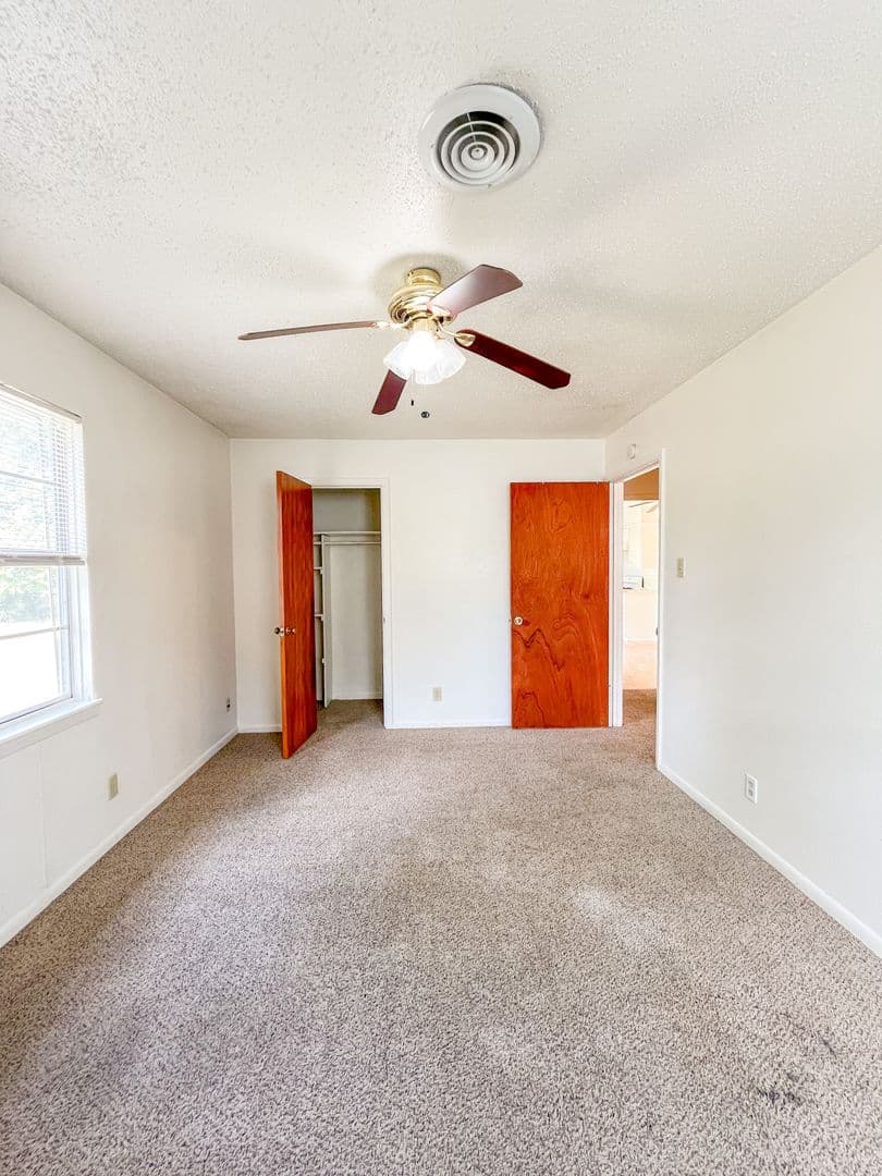 Killeen House: 1311 Gardenia Ave