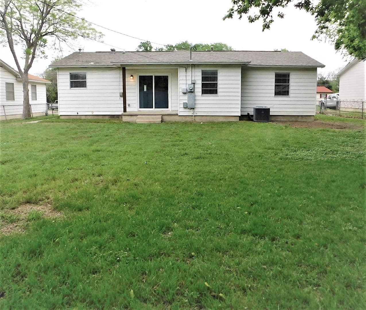Killeen House: 1100 Estes Dr