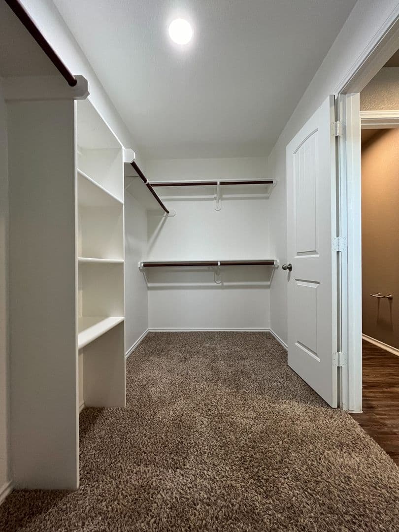 Killeen House: 2200 Bald Eagle Ct