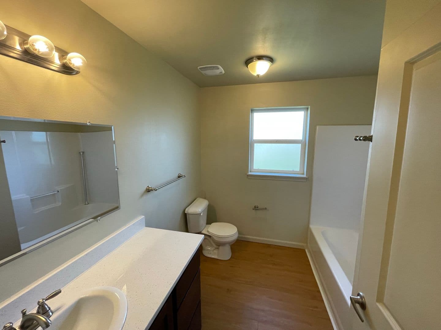 Astoria Apartment: 2031-2035 5th Street