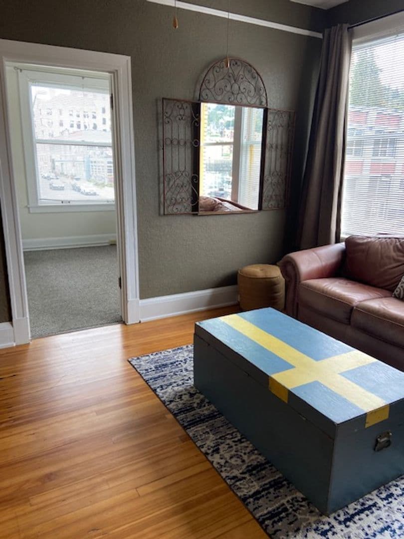 Astoria Apartment: Furnished 351 14th Street - Apt 4