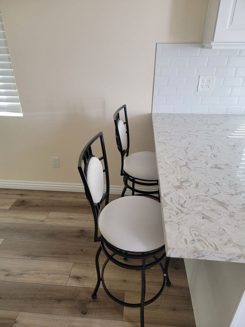 Rialto Apartment: 710 N. Lamarr Street