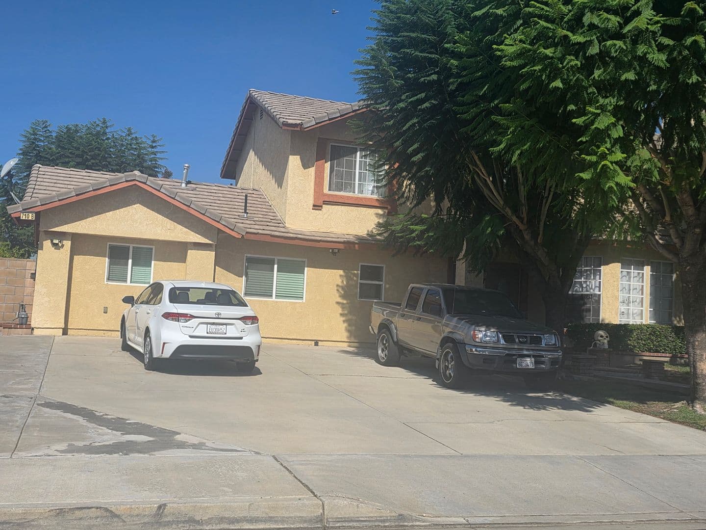 Rialto Apartment: 710 N. Lamarr Street