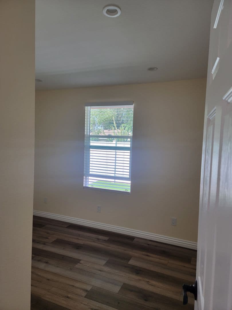 Rialto Apartment: 710 N. Lamarr Street