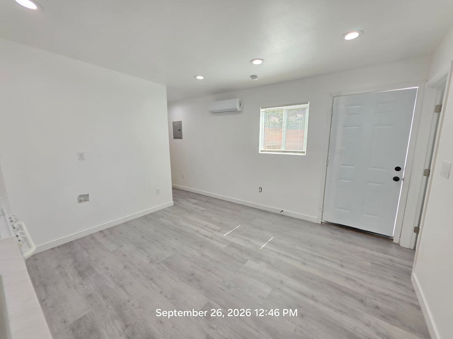Lancaster Apartment: 1118 E Avenue K