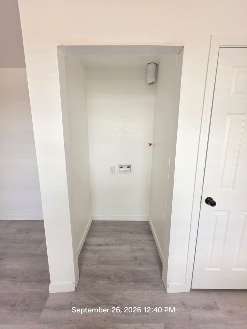 Lancaster Apartment: 1118 E Avenue K