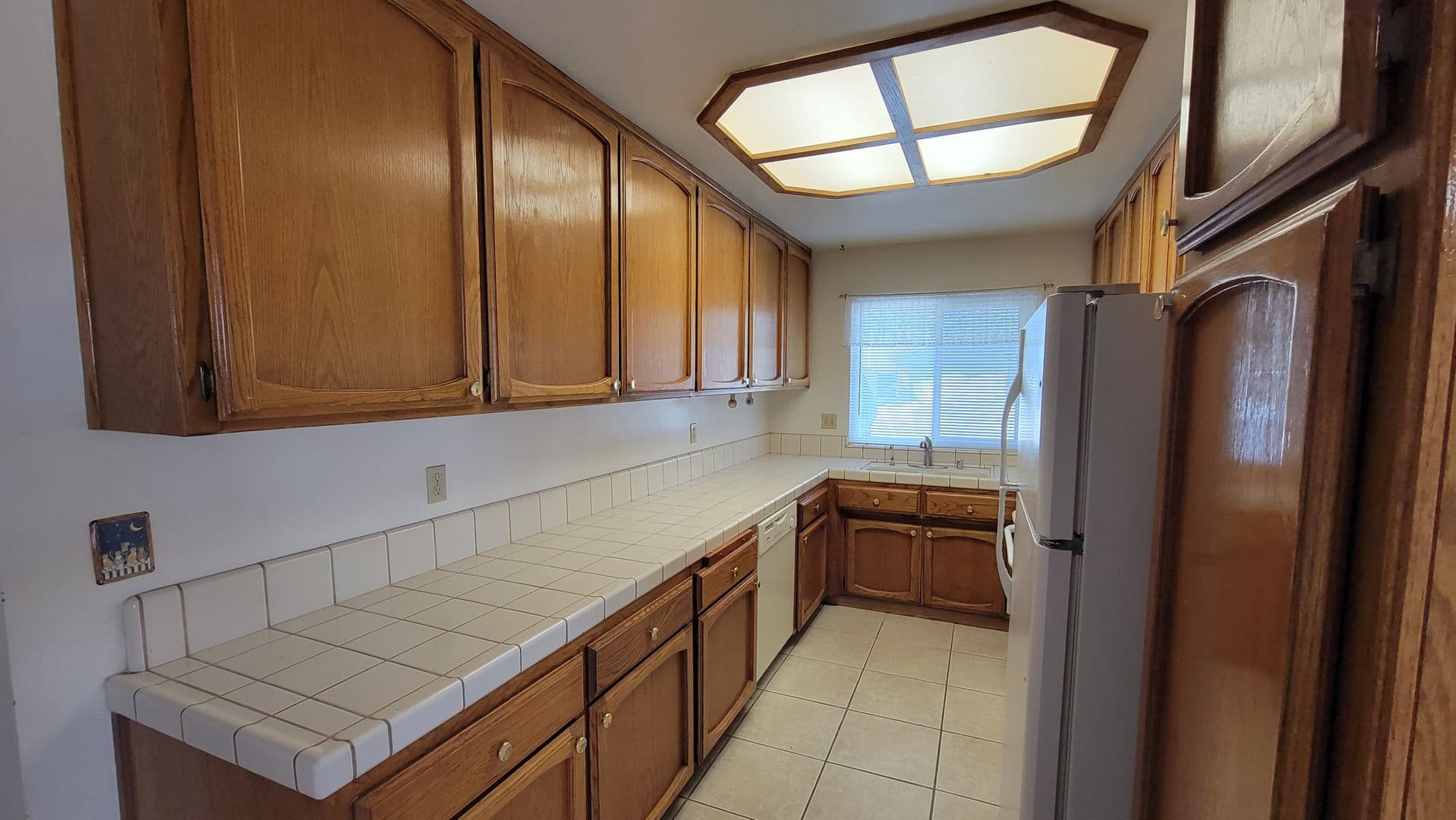 California City House: 11136 Rome Beauty Dr