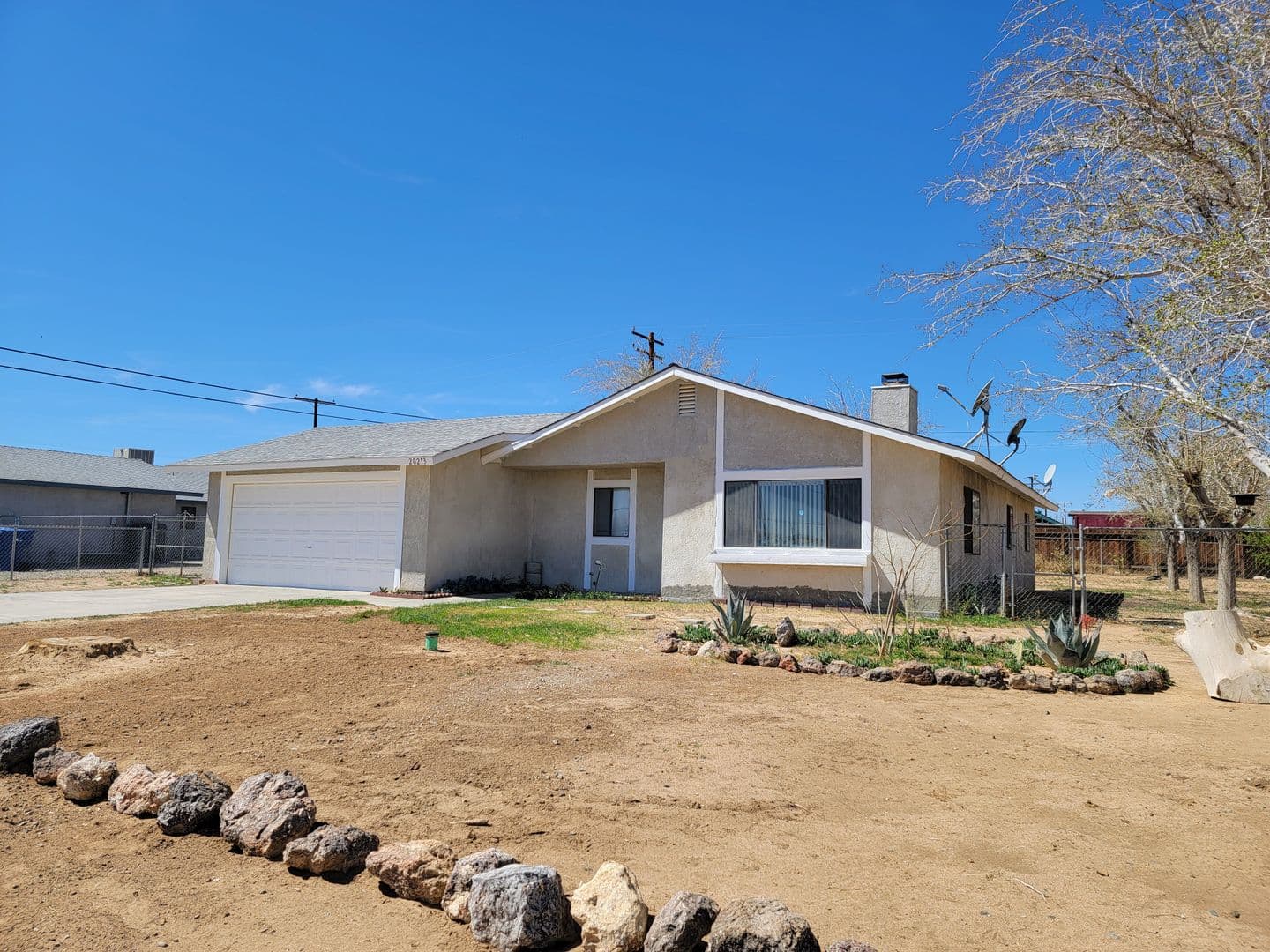 California City House: 20213 Airway Blvd