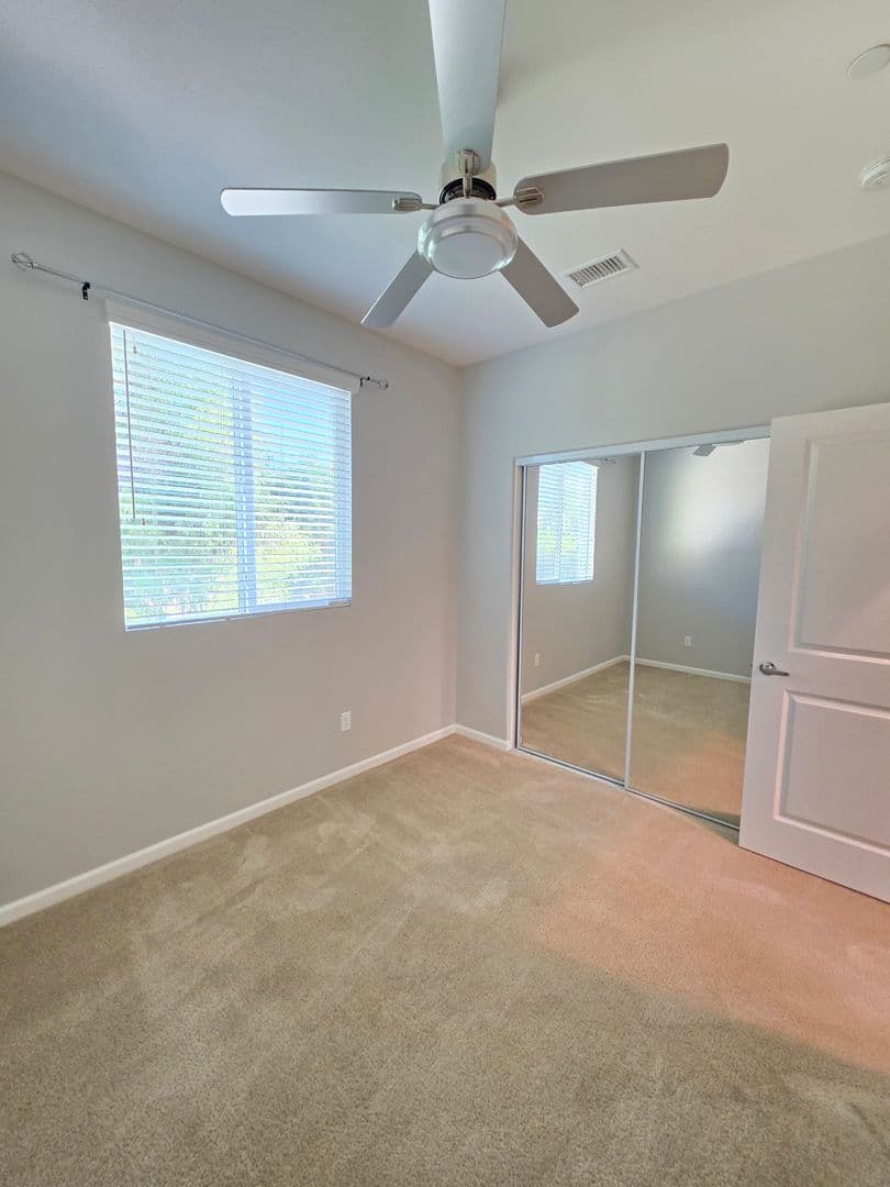 Sylmar House: 14910 W Castille Way