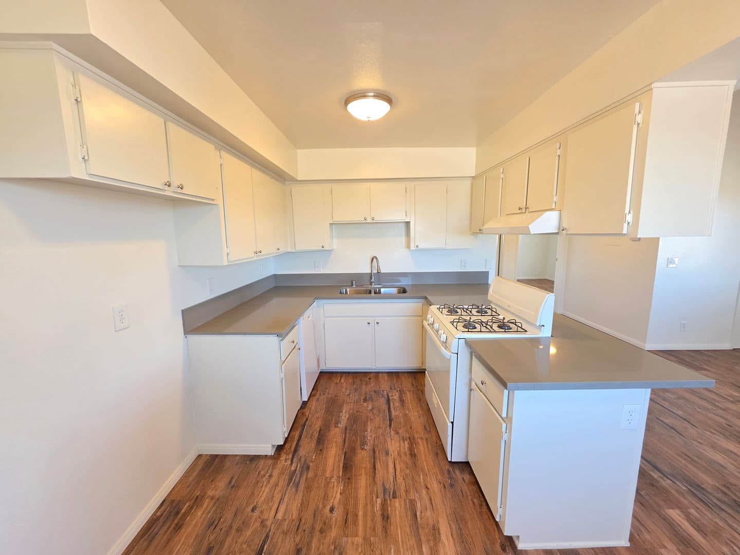 California City Apartment: 8342 Columbine Ave #C