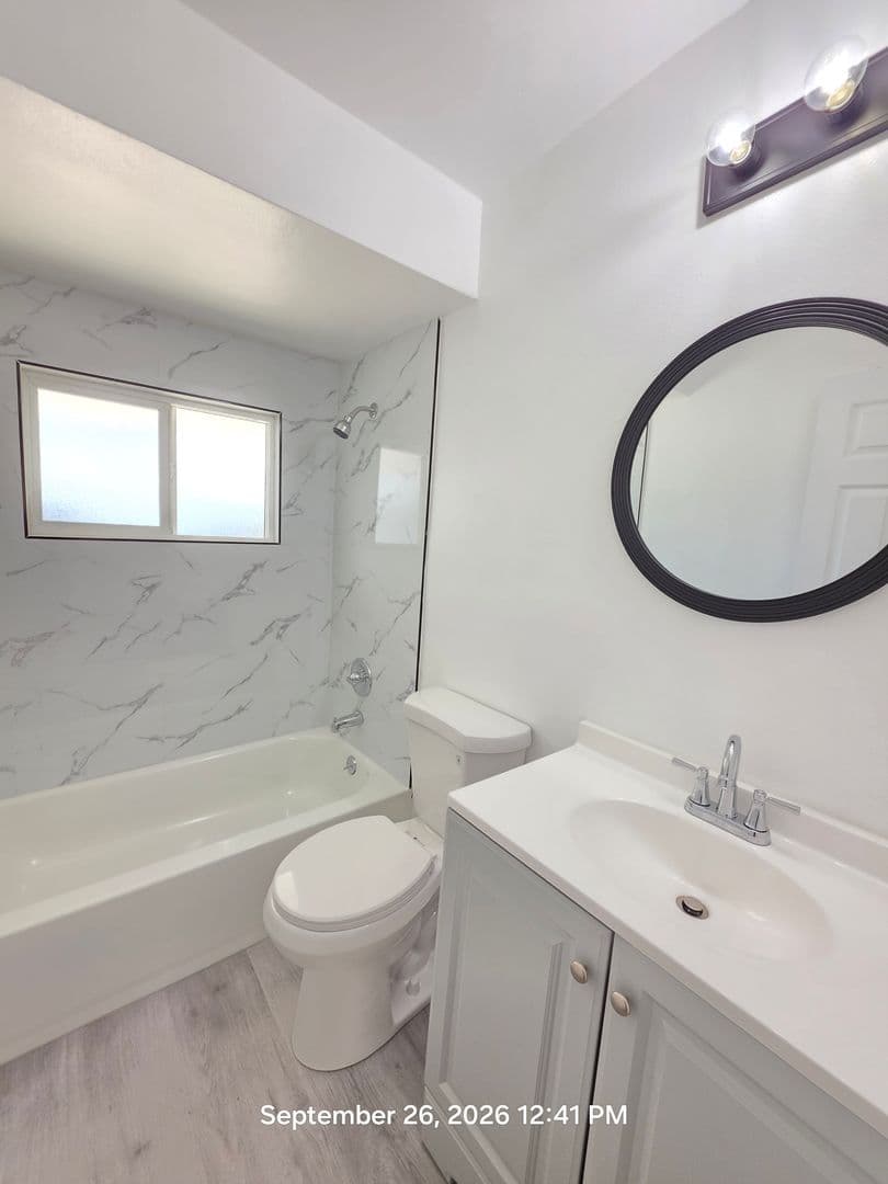 Lancaster Apartment: 1118 E Avenue K