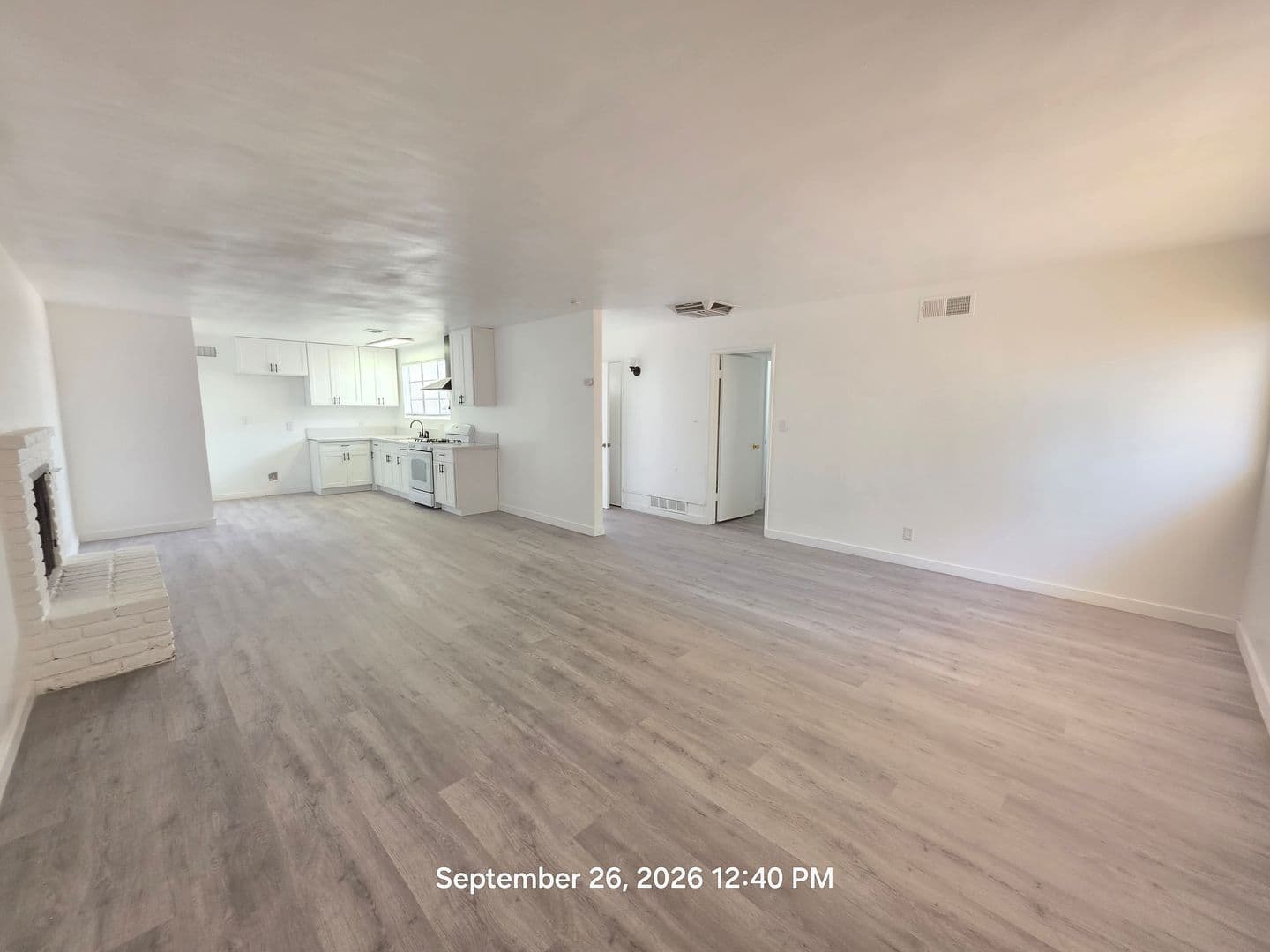 Lancaster Apartment: 1118 E Avenue K